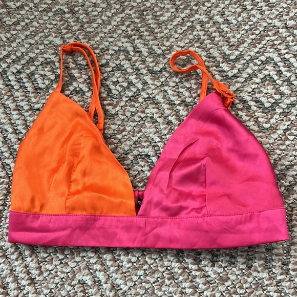 Bralette + Short + Robe Set - Picture 3 of 6